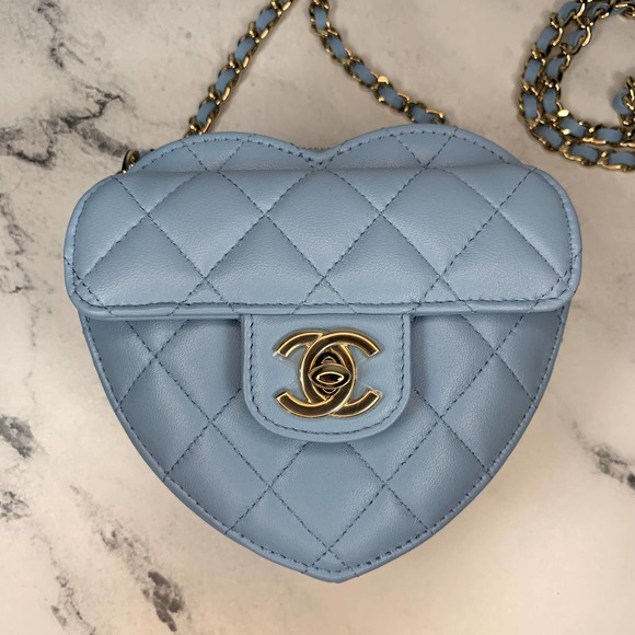โโ NEW CHANEL 22S Mini Heart Bag CC light blue Lambskin Leather Crossbody bag - Picture 2 of 15